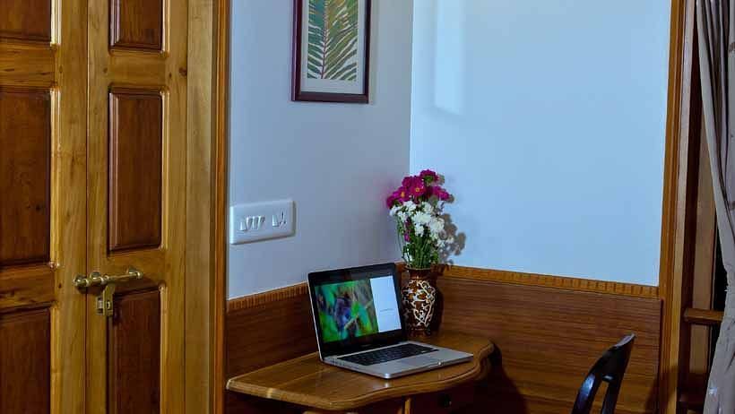 3 - Copy Houseboats in Alleppey, luxury houseboats in Alleppey, premium houseboats in Alleppey, backwater cruise in Kerala, luxury houseboats in Alleppey, houseboat cruise in Alleppey, best houseboats in Kerala