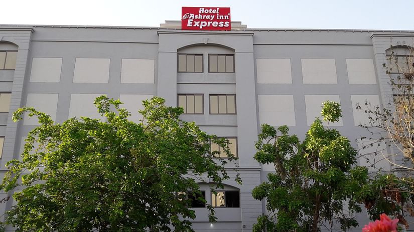 Hotel Ashray Inn Express Ahmedabad Hotel Exterior