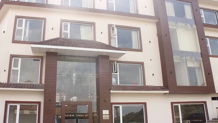 Hotel Front View of Mastiff Hotel, Dalhousie 2
