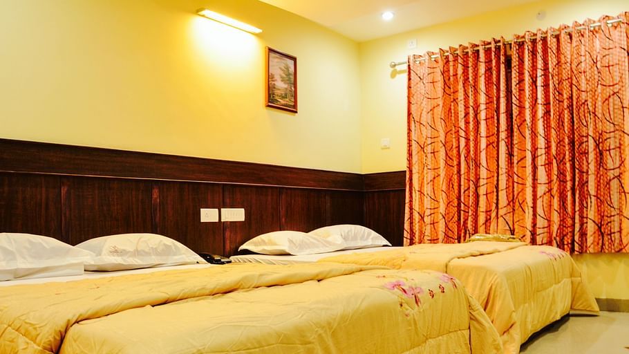The Signature Inn Hotel, Bangalore Bangalore Deluxe Four Bed Ac Room The Signature Inn Hotel Bangalore