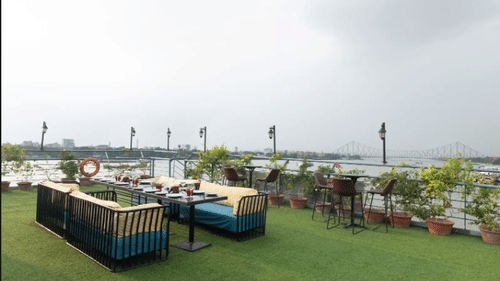 Polo Floatel Kolkata