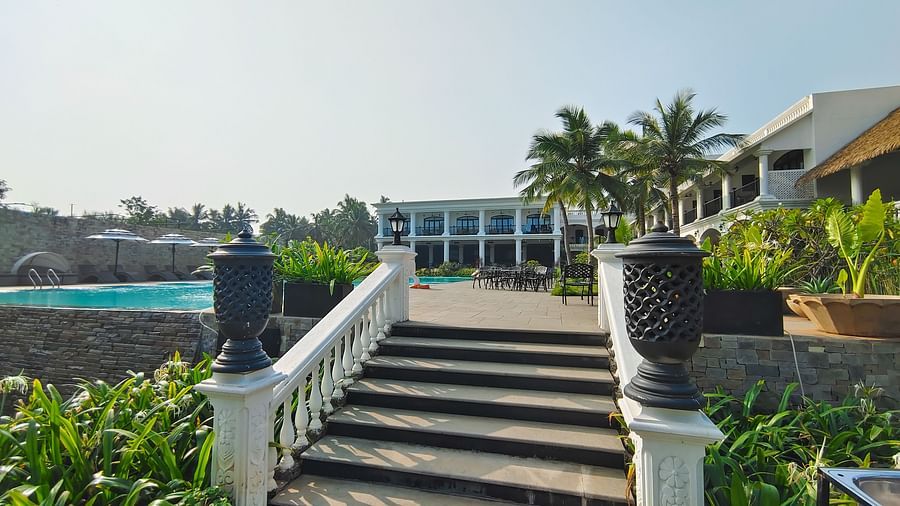 LAGOON 19