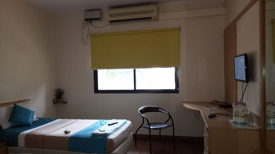Room Electronic City Hotel Online Suites Bangalore 3