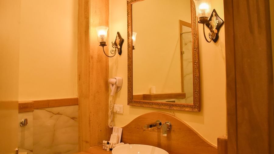 ULP - Royal Suites - 40