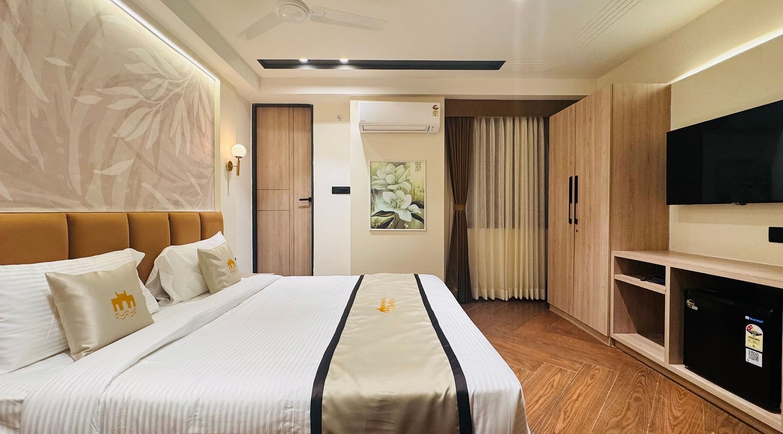 Deluxe room 5