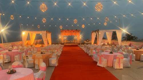 tables set up for a rooftop wedding at Ramada Plaza Palm Grove