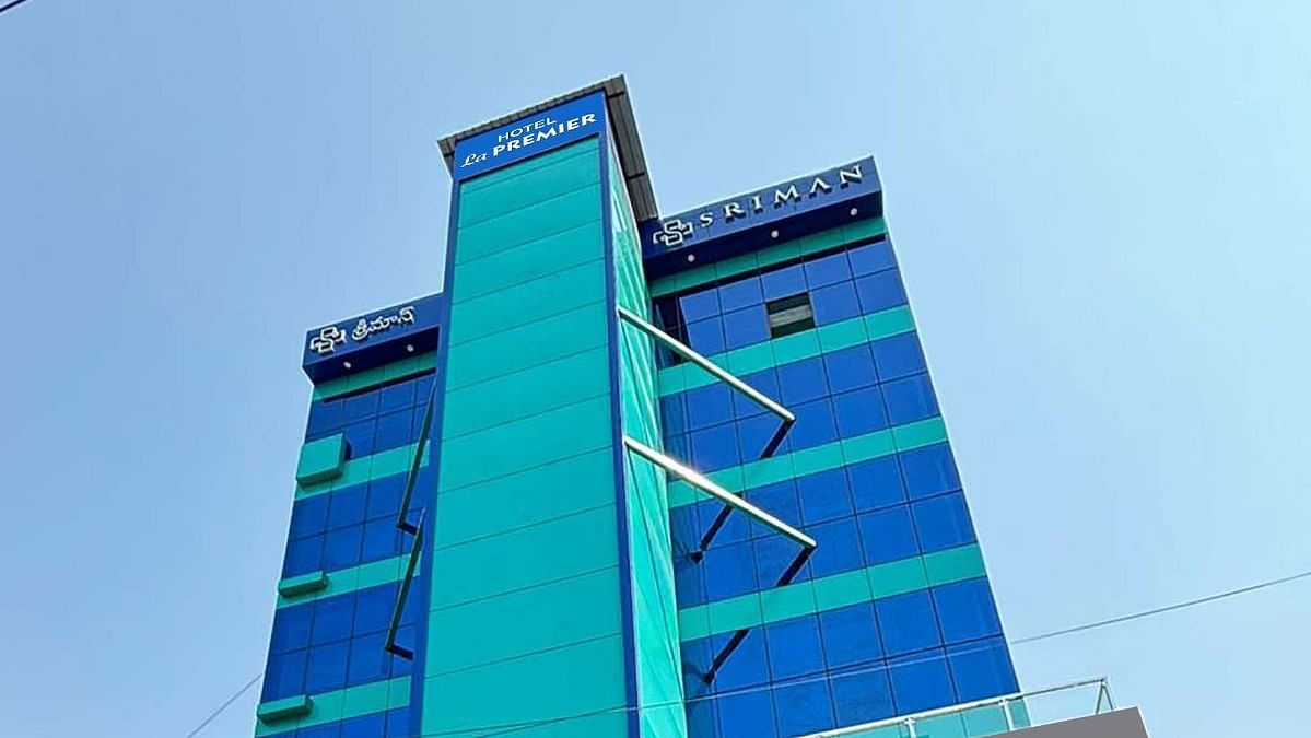 Facade image of Hotel La Premier 
