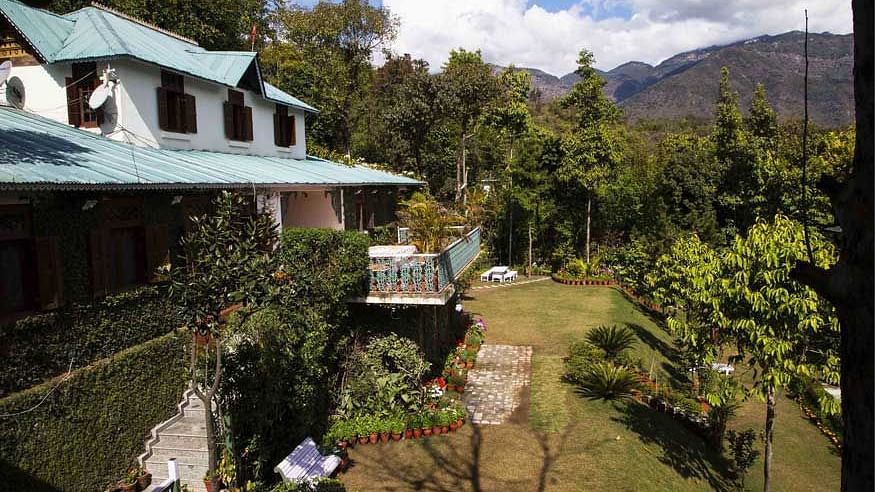 Exterior of Shaheen Bagh Resort Dehradun with beautiful views.