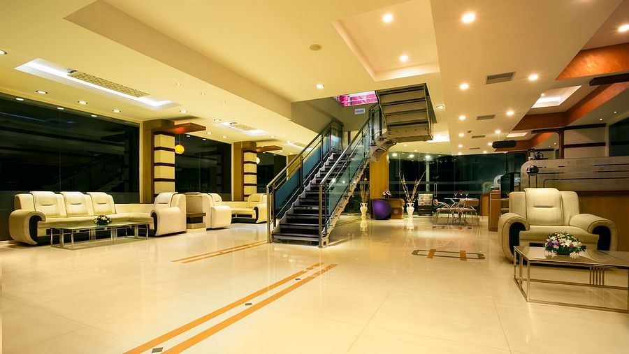 Hotel NM Royale County - Tripunithura, Kochi Kochi Lobby Hotel NM Royale County Tripunithura Kochi 1