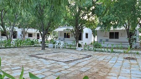 A well maintained tiled court yard at Burja Haveli