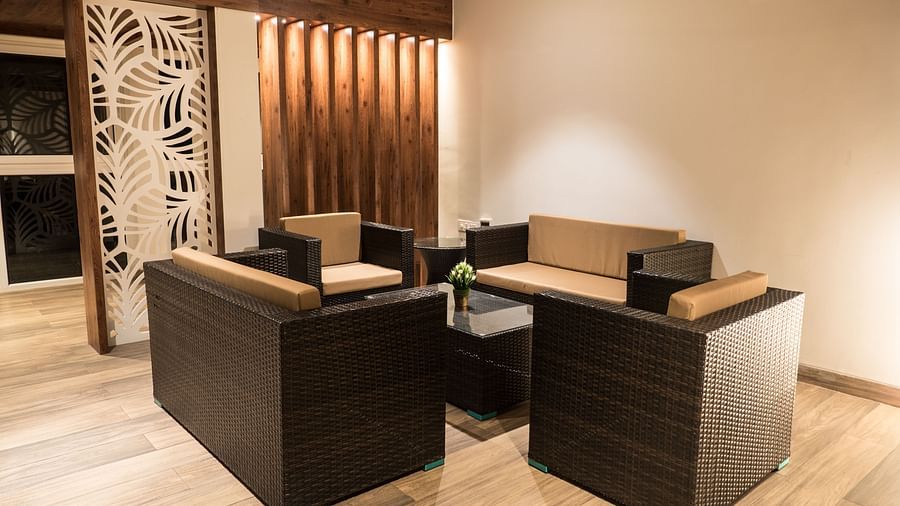 living area of King Suite Room at Cholaa Dynasty, Kumbakonam