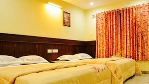 The Signature Inn Hotel, Bangalore Bangalore Deluxe Four Bed Ac Room The Signature Inn Hotel Bangalore