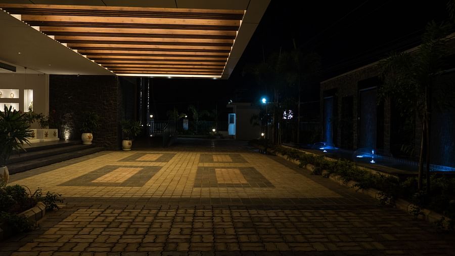 entrance area of the hotel at Cholaa Dynasty, Kumbakonam