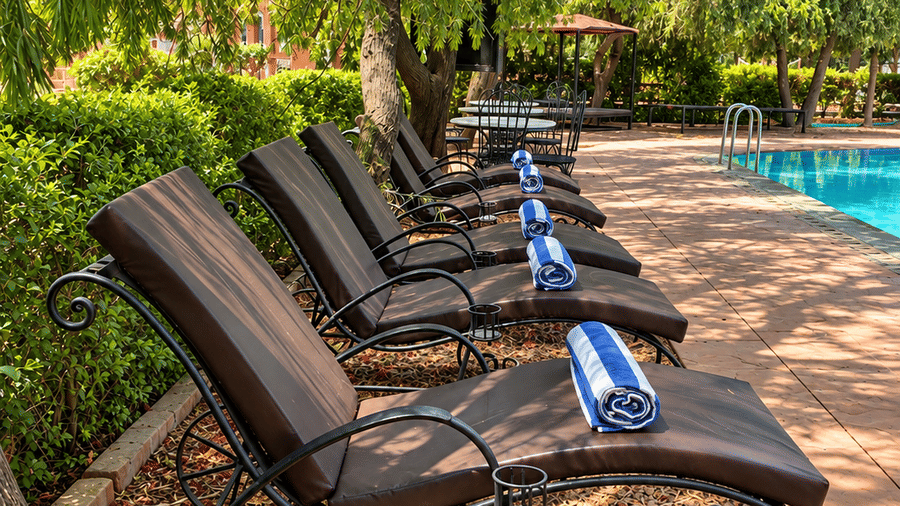 Poolside Loungers- Umaid Palace Dausa-Resorts near jaipur-1