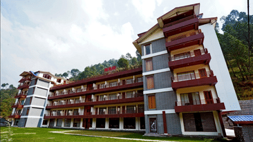 Clarks Resort Sadhupul Shimla