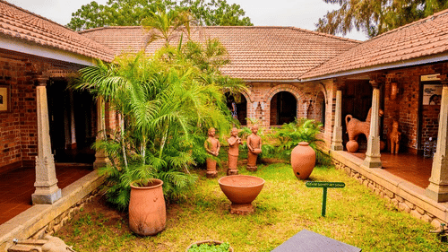 A wide angle picture of Dakshinachitra in the bright day time