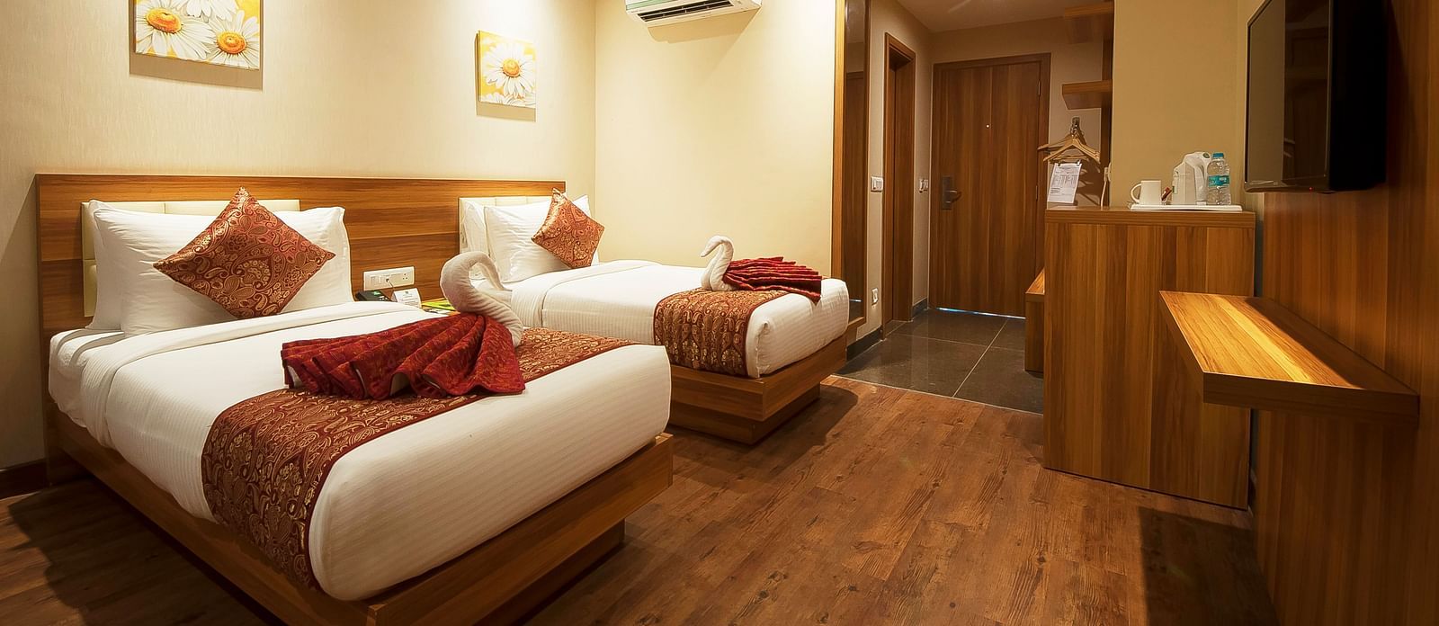 premium room - leroi haridwar