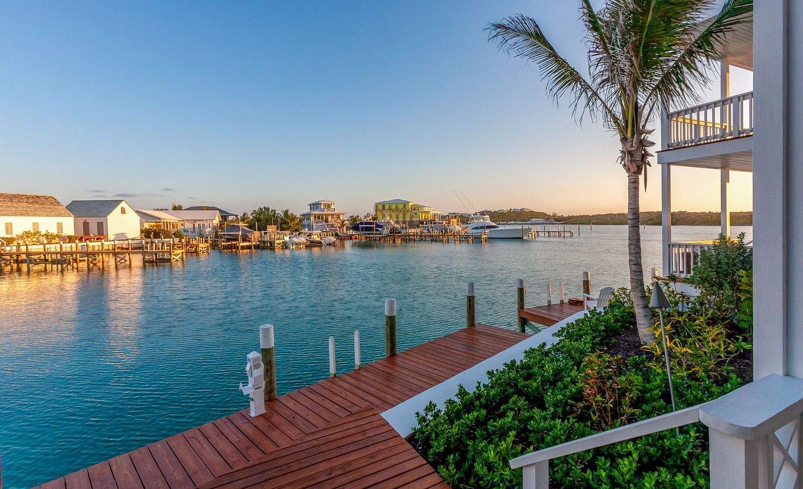 Wooden dock with the sea view at Abaco Inn.