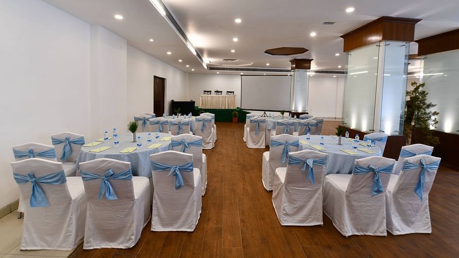 A meeting hall featuring well decorated sitting arrangements - Mastiff Grand Manali