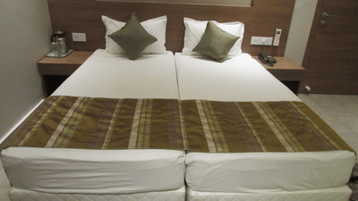 Hotel Swagath, Hazra Road, Kolkata Kolkata Deluxe AC 2 Bed Room Hotel Swagath Kolkata 2