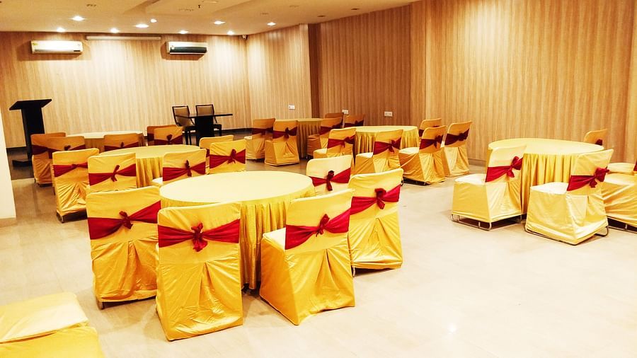 Banquet  in a cluster style arrangement - Five Elements The Claire, Gurugram