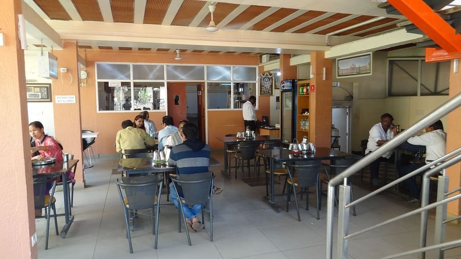 Restaurnats in Bangalore, Online Suites ,Dine Near Narayana Hrudayalaya 09683