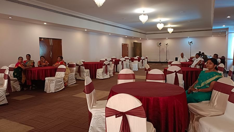 Central Hall 1