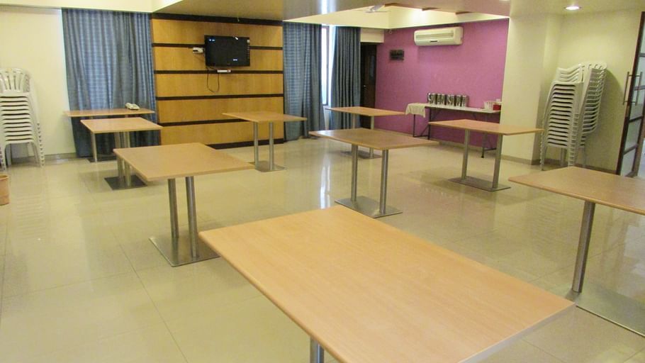 Hotel Basera, Pune Pune Hotel Basera Pune Crystal Hall