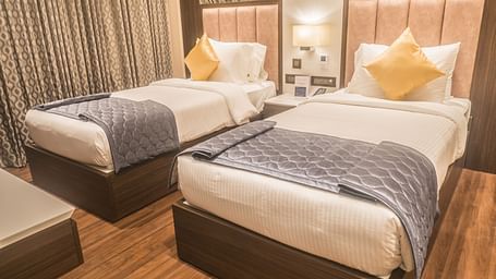view of twin beds of Premium Room