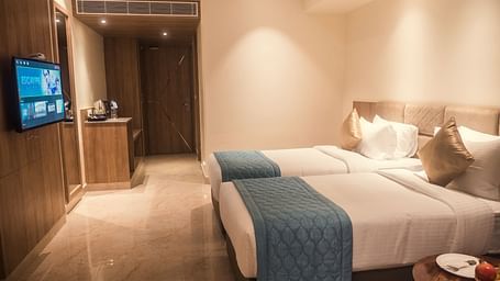 view of  twin beds of Deluxe Twin Room at 