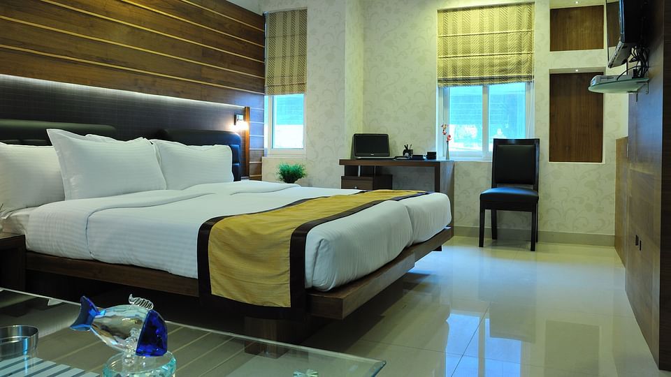 Hotel Niharika, Kolkata Kolkata Regalia Room Hotel Niharika Kolkata 5