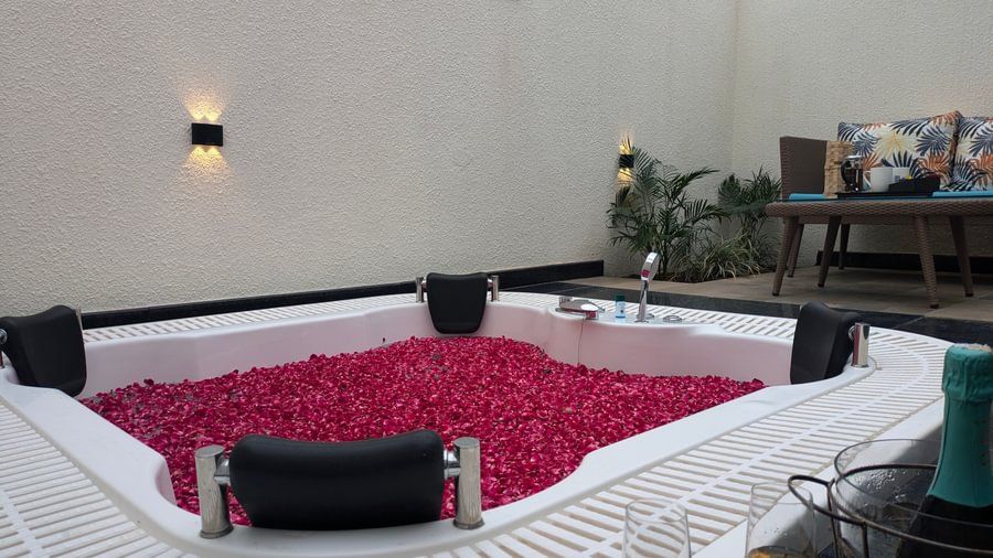 Jungle Spring Villa -Hot Tub Jacuzzi 