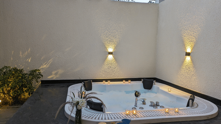 best pool view suite in jim corbett