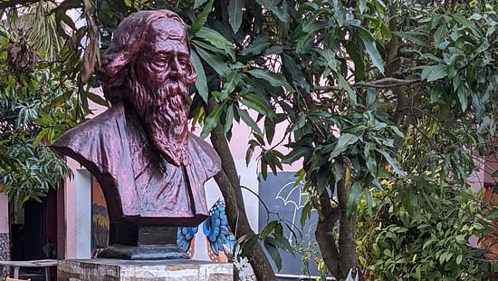 sculpture of Rabindranath Tagore
