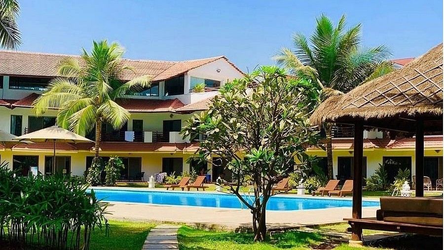 Lush Green Lawns, Luxury Resort in Alibaug, Rooms in Alibaug, Suites in Alibaug, Villas in Alibaug