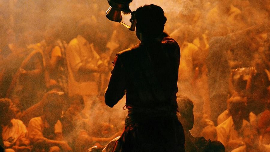 image of temple priest performing rituals