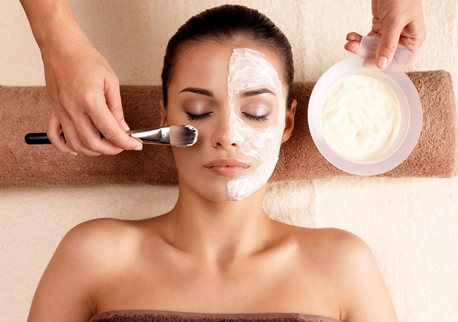 facial-8224799 1920
