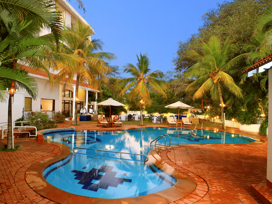 alt-text Swimming pool at Sangam Hotel, Thanjavur