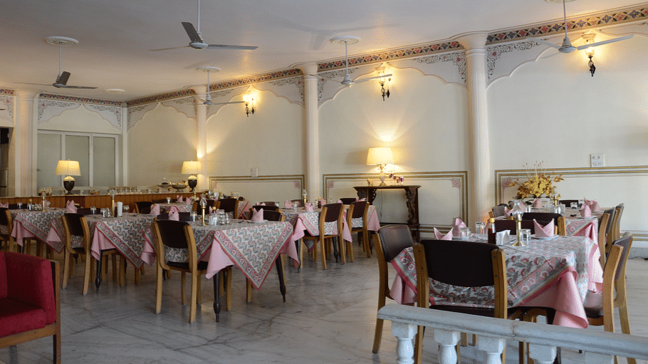 Hotel Meghniwas, Jaipur Jaipur Dining Hotel Meghniwas Jaipur Best Hotels in Jaipur 4