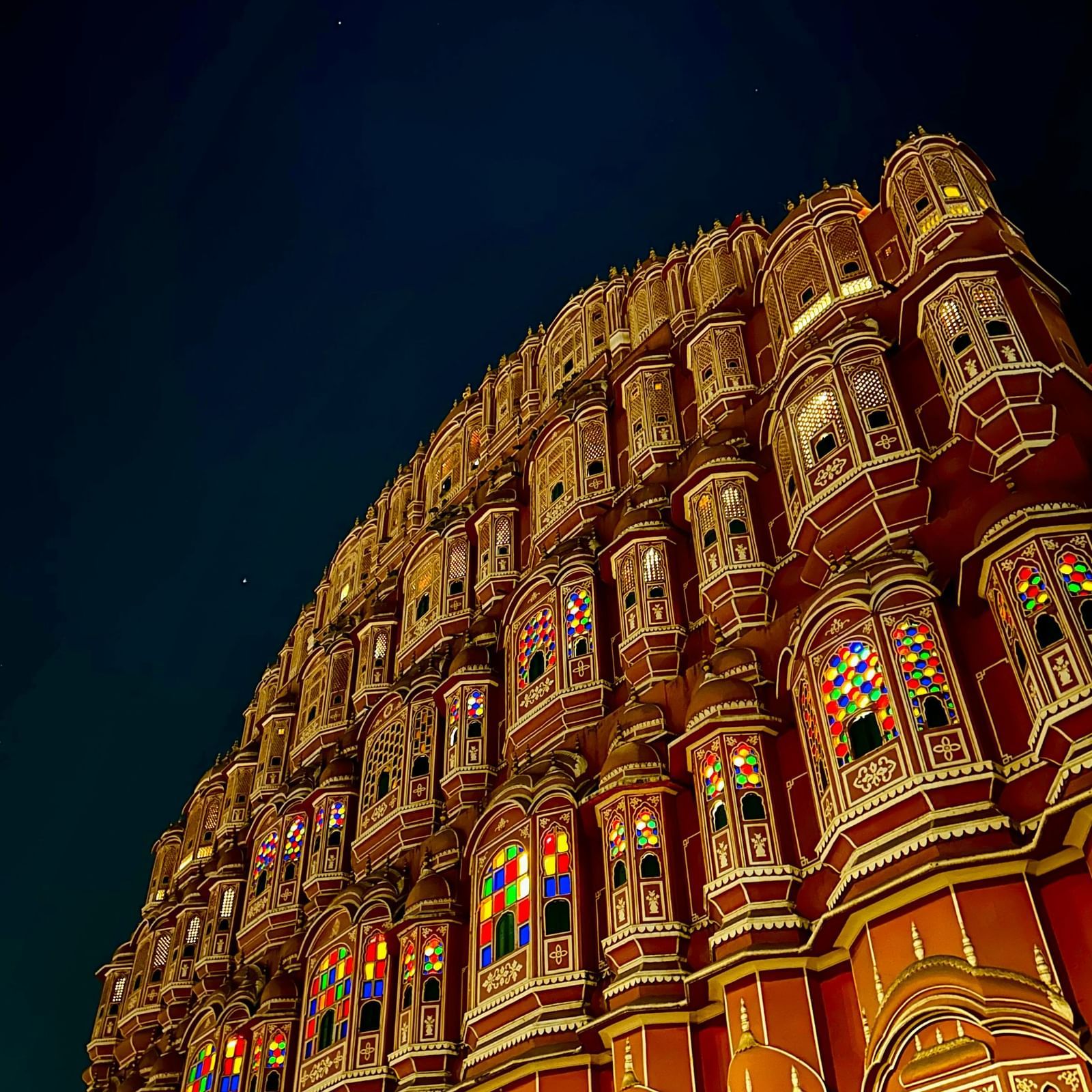 hamza-jafri-boiaOn URzA-unsplash