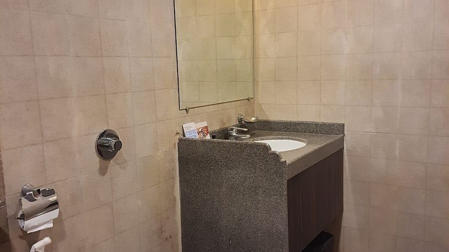 DELUXE BATHROOM 5 2 - ADAMO THE VILLAGE