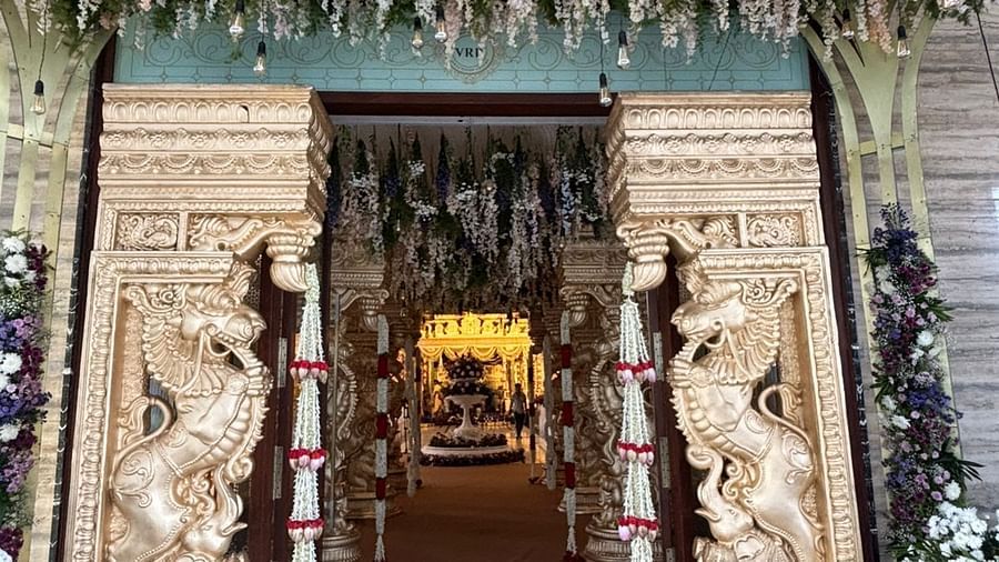 Grand wedding entrance with floral arches and lights  | VRR Astoria Hotel and Conventional Centre