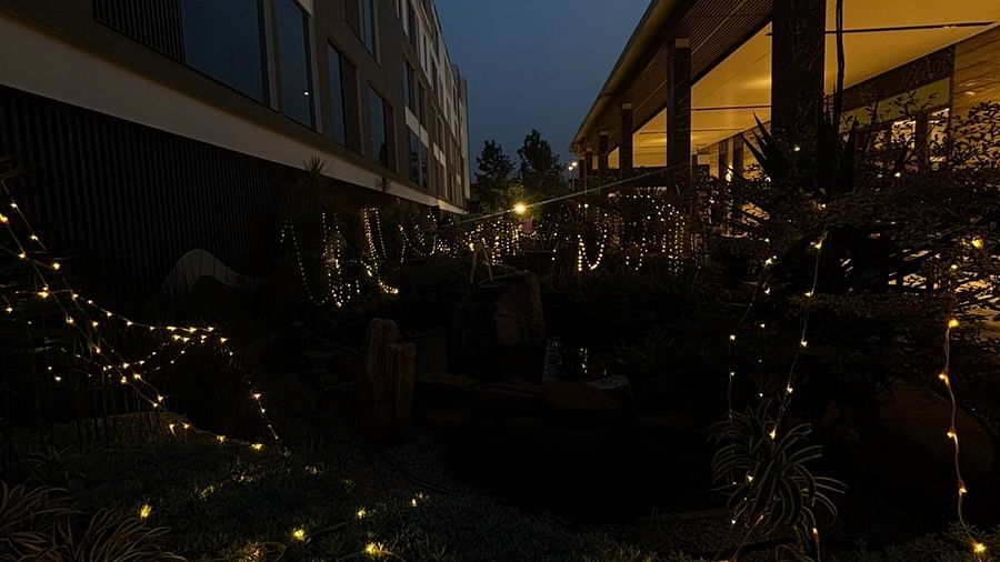 Outdoor Area with Warm Lighting and a Contemporary Architectural Design - VRR Astoria Hotel and Conventional Centre
