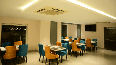 Seating arrangement at Sterling restaurant -2