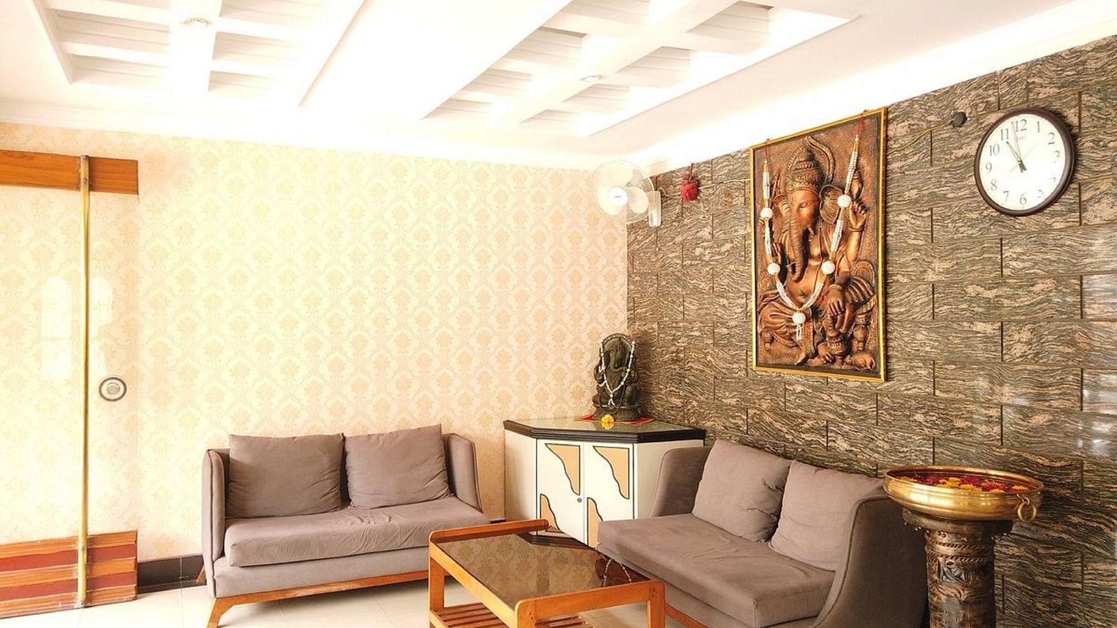 Lobby at Ecotel Vinayak in Siliguri