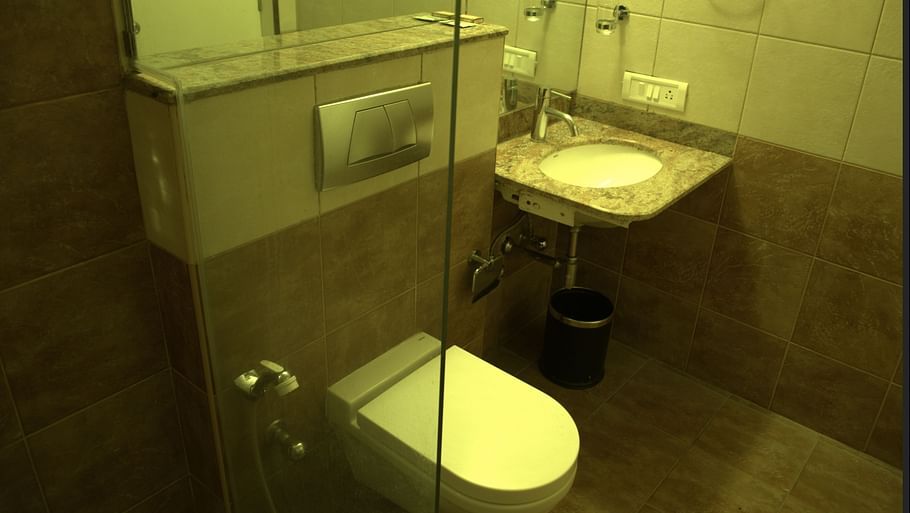 Shetty Gardenia Hotel, Bangalore Bangalore Washroom Shetty Gardenia Hotel Bangalore