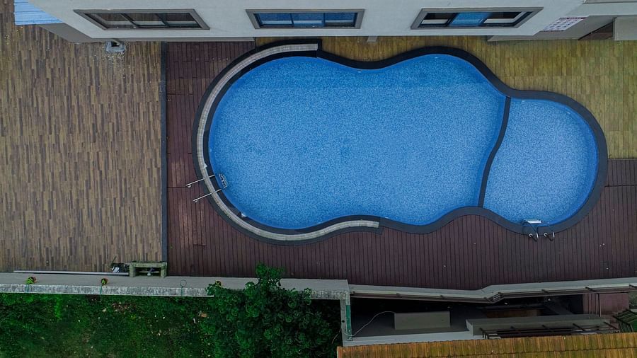 Swimming Pool (3)