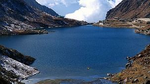 The Royal Oaks Hotels Gangtok  Tsomgo Lake