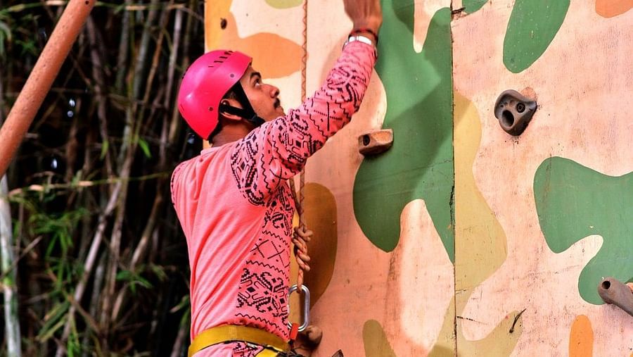 Artificial Wall Climbing - Durshet 1