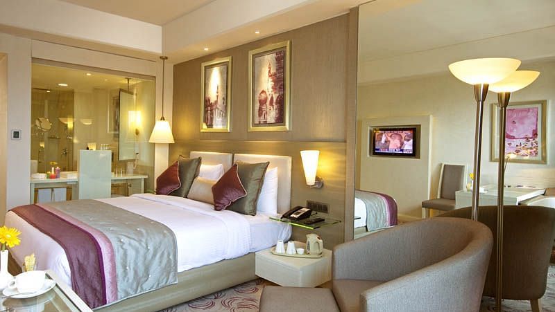 Business Class Rooms Radisson Hyderabad Hitech City Hyderabad 4
